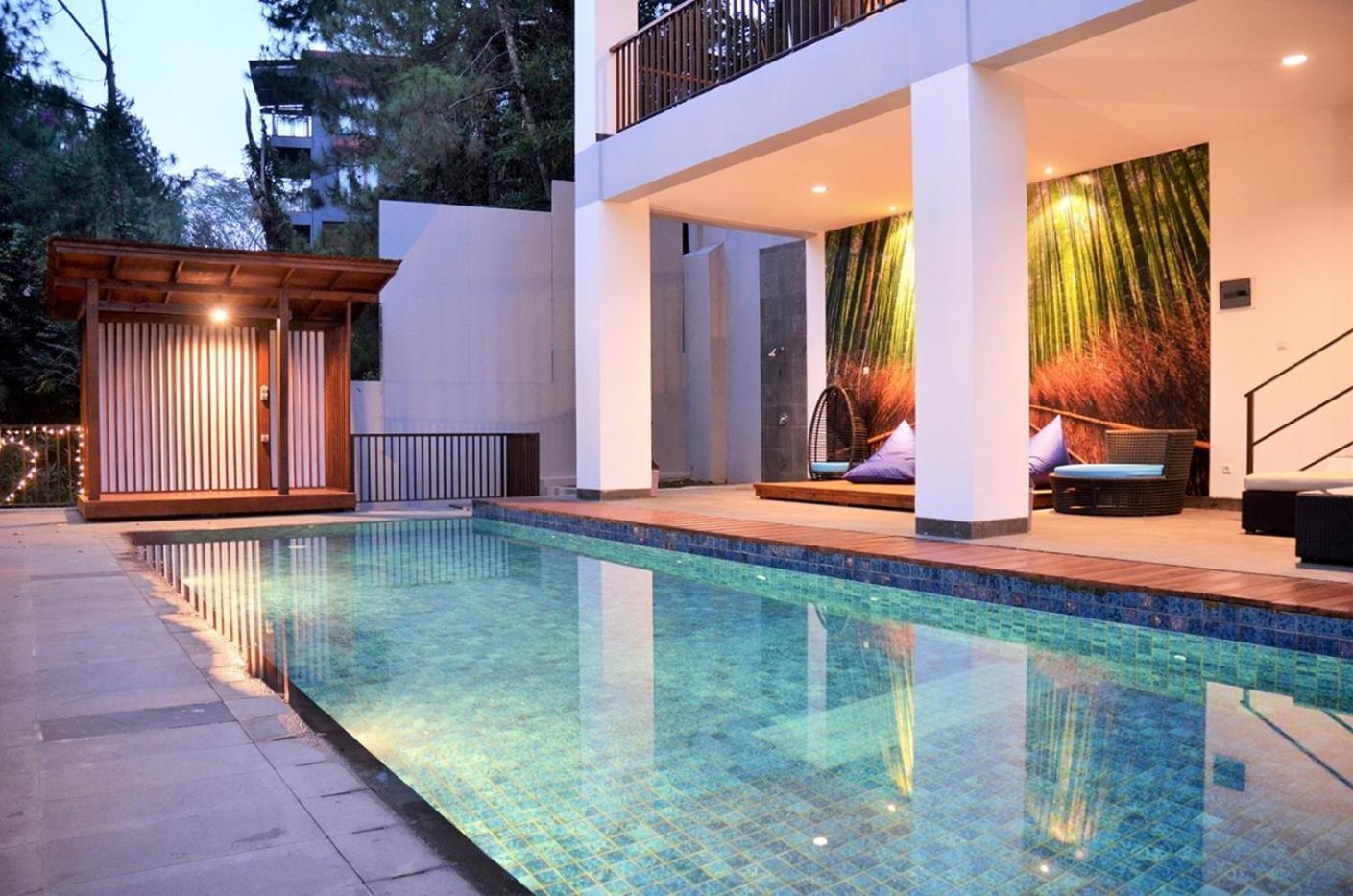 Narwastu Hill View Villa 6 Bedrooms With A Private Swimming Pool Bandung Dış mekan fotoğraf