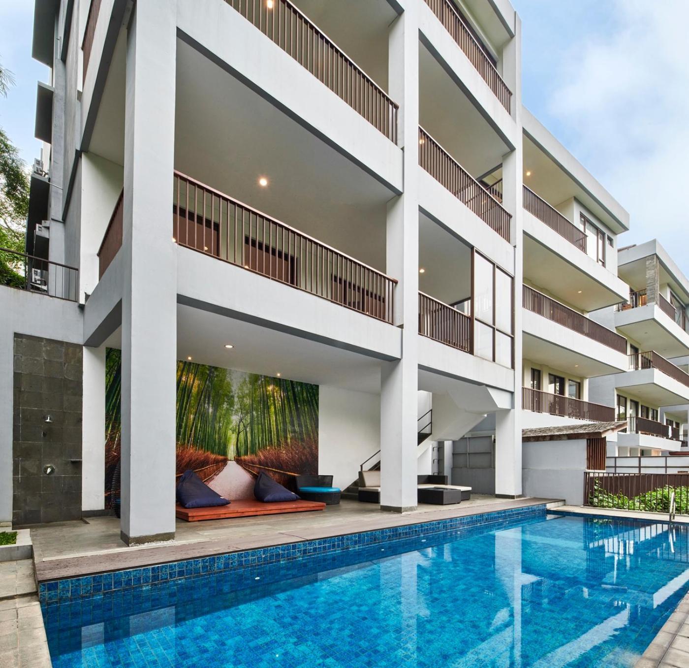 Narwastu Hill View Villa 6 Bedrooms With A Private Swimming Pool Bandung Dış mekan fotoğraf